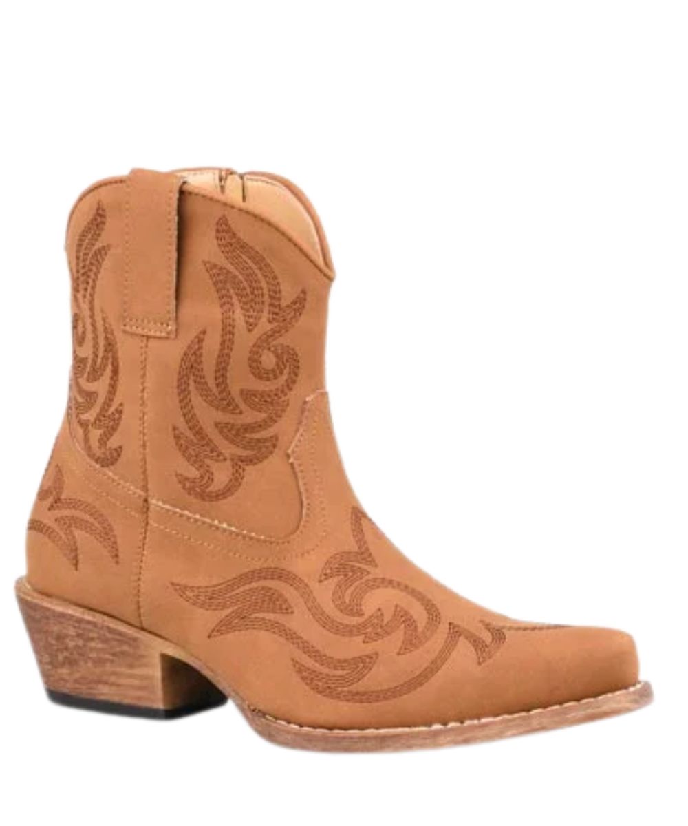 Right angled view of the women's tan Roper ankle boot featuring the 7" smooth faux leather shaft, western stitch design, side zip, 1.5" heel, and snip toe