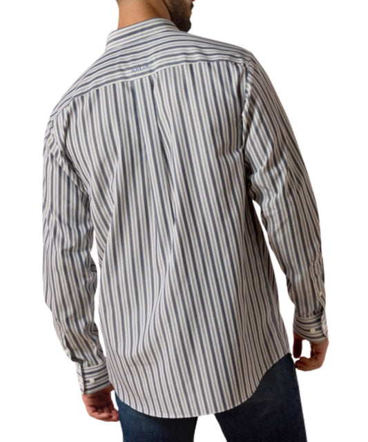Men's Long Sleeve Button Down Shirt With A Straight Back Yoke And Box Pleat