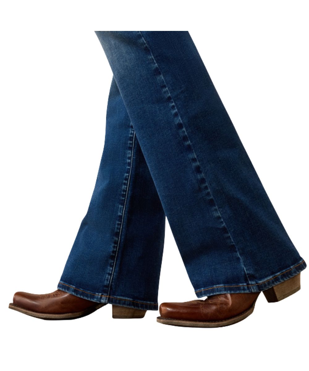 Leg view of the boot cut leg on the women's revel vilma slim ultrastretch oasis jean