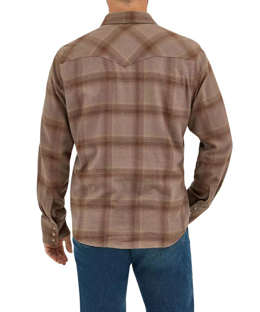 Wrangler Men's Retro Flannel Western Snap Shirt