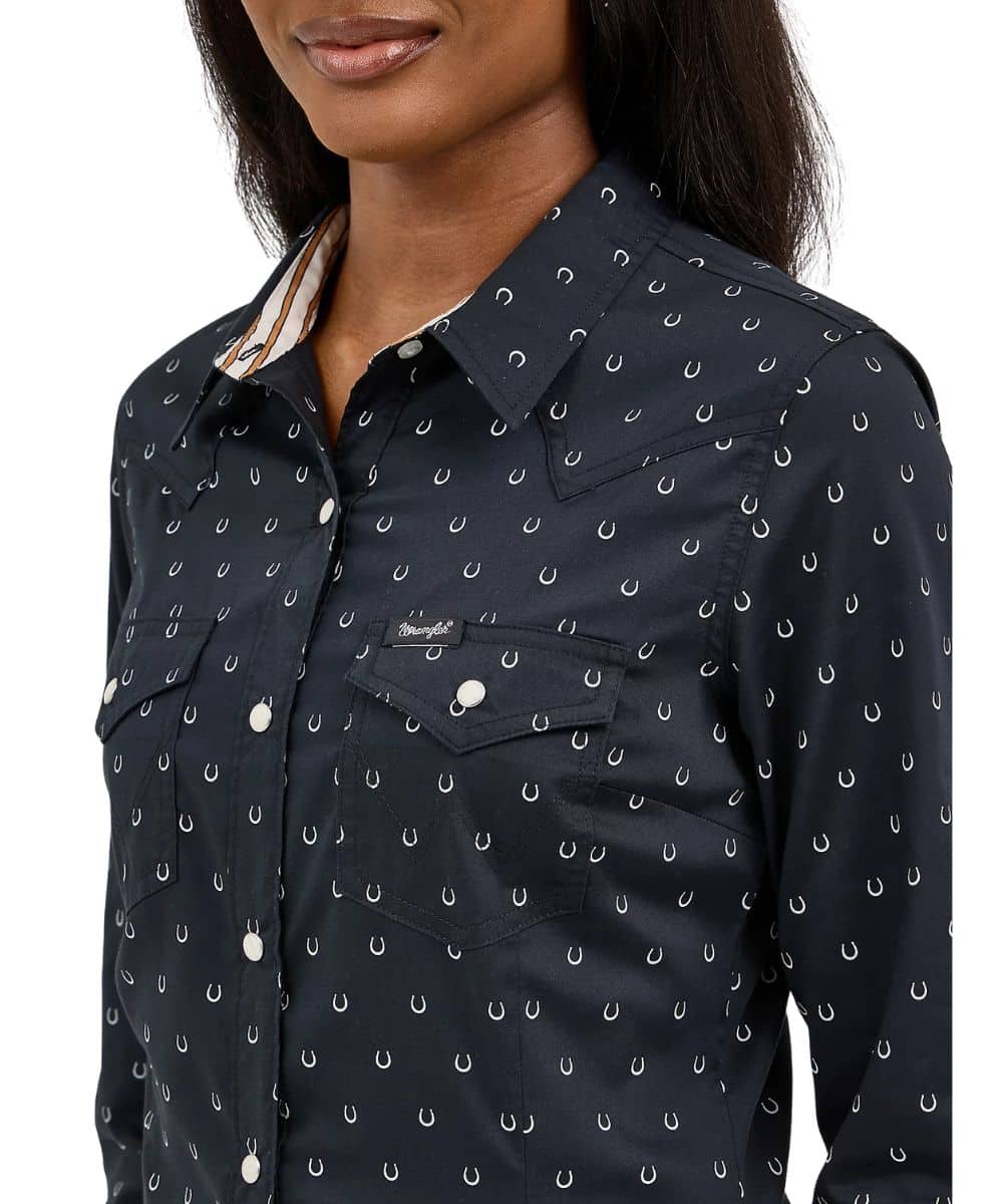 112371915-a ! desc : ! caption :