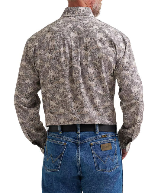 Back view of the men's relaxed fit performance button down shirt featuring the straight back yoke with a box pleat and the vanilla paisley print