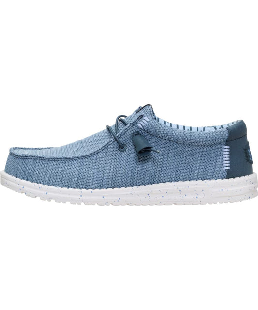 Left side view of the men's dark slate wally stretch sox shoe