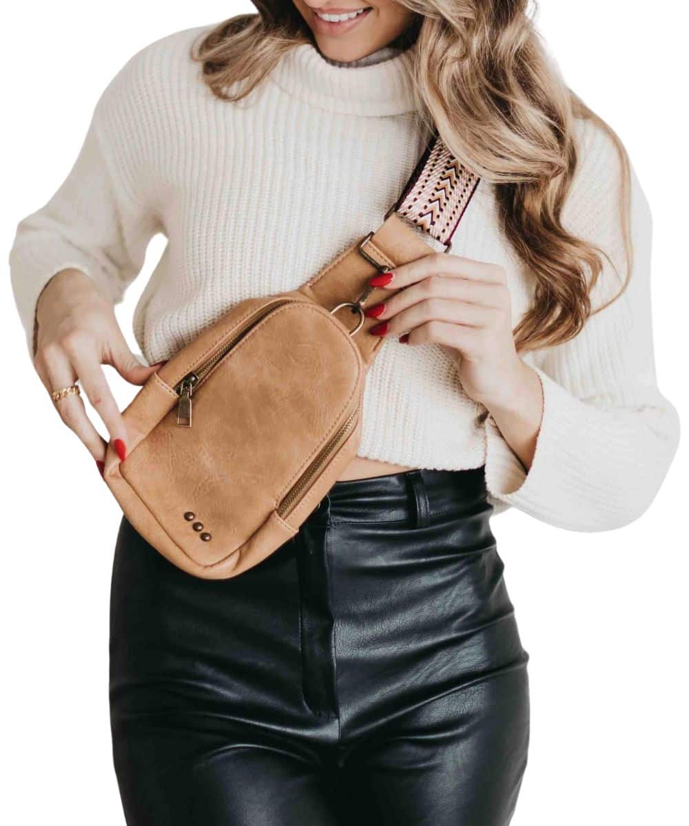 BAG-JOR-CAR-CST-0823 ! desc : ! caption :