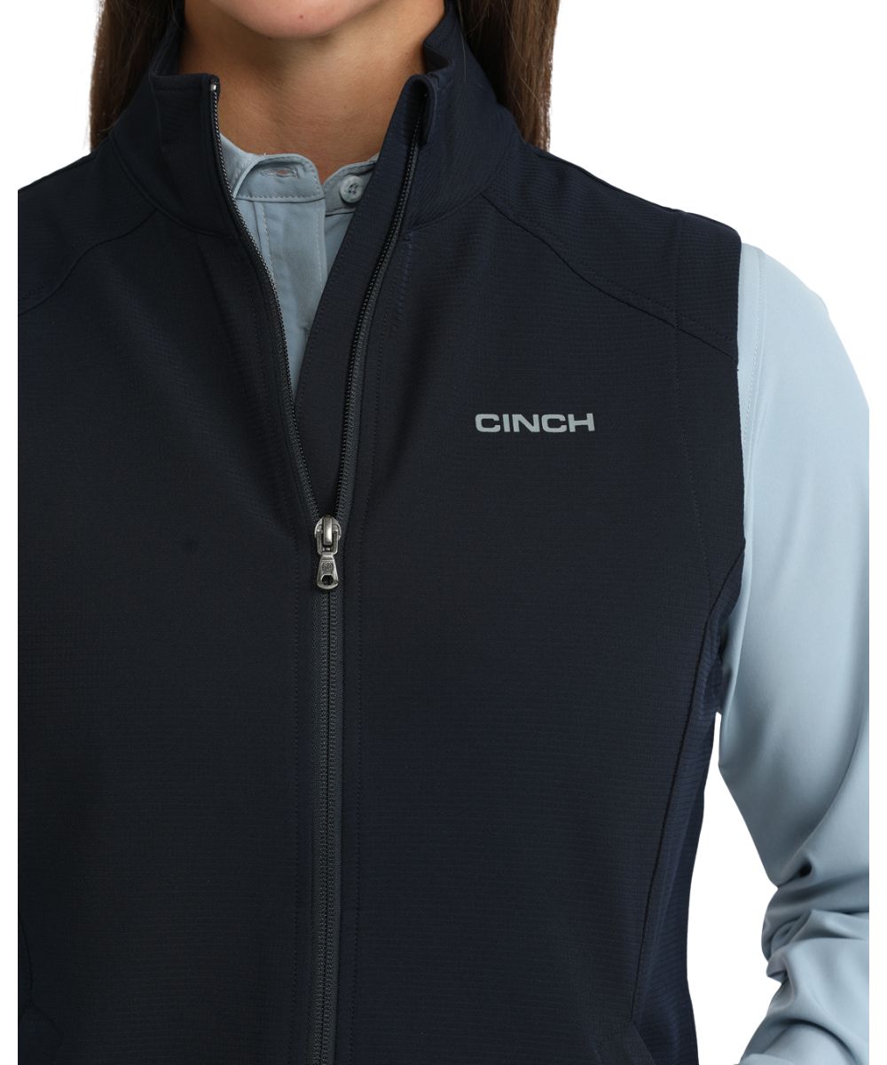 Close-up view of the Cinch logo heat transfer on the chest