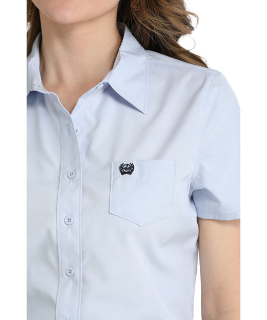 Close-Up View Of The Light Blue ArenaFlex Short Sleeve Button Down Shirt