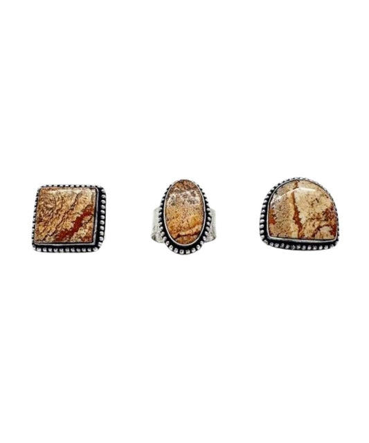 Natural stone may vary in size, color, or shape, pictured are the varying shapes and stones