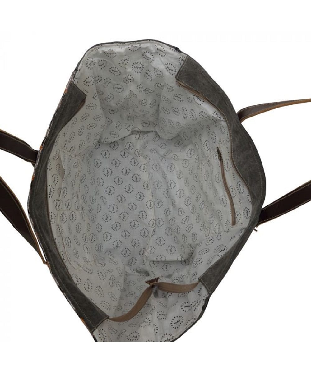 S-5666-a ! desc : ! caption :