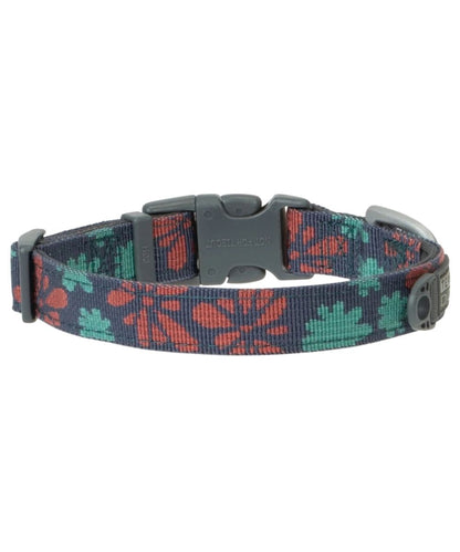 Terrain D.O.G. Patterned Snap-N-Go Neoprene Lined Dog Collar in sargasso sea flower