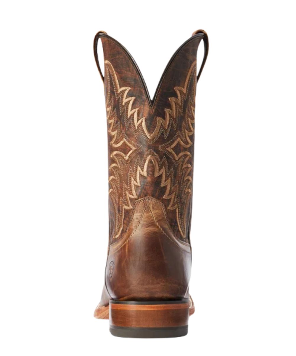 Heel view of the men's western boot featuring the 1.5" horseman heel with a rubber heel cap