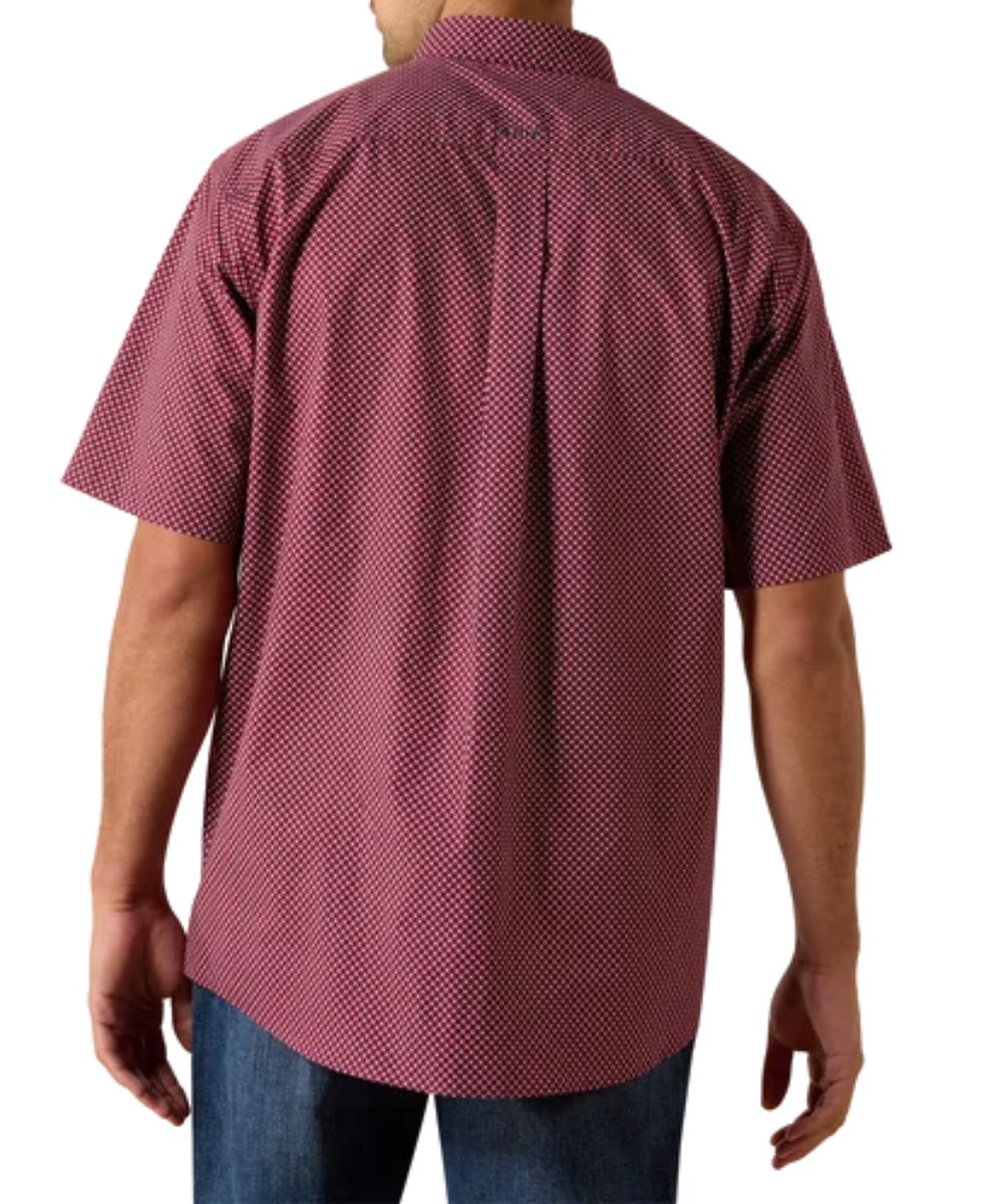 Back view of the men's maroon short sleeve button down shirt featuring the classic fit, straight back yoke with box pleat, and extra length in the body and sleeves