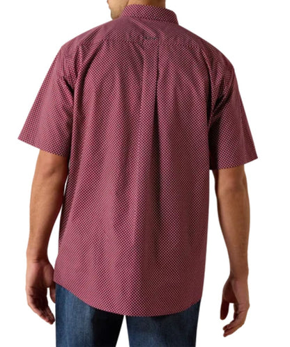 Back view of the men's maroon short sleeve button down shirt featuring the classic fit, straight back yoke with box pleat, and extra length in the body and sleeves