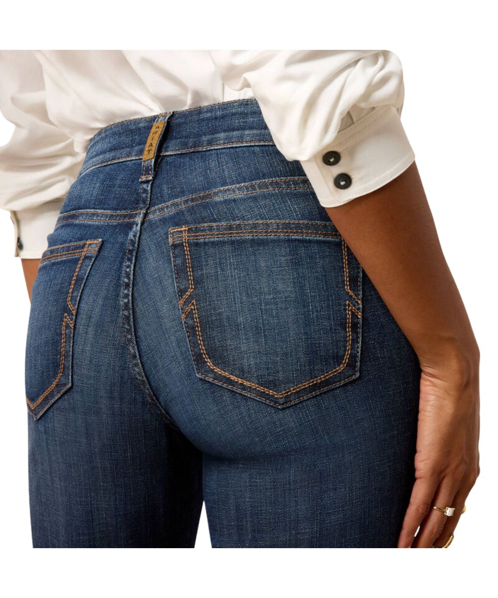 Seam-Stitched Back Pockets