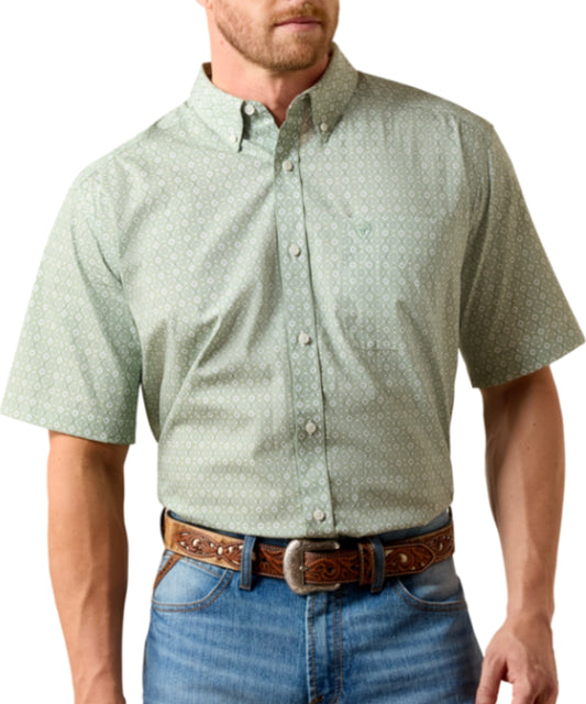 Ariat Men's Worthington Green Short Sleeve Shirt front on white background