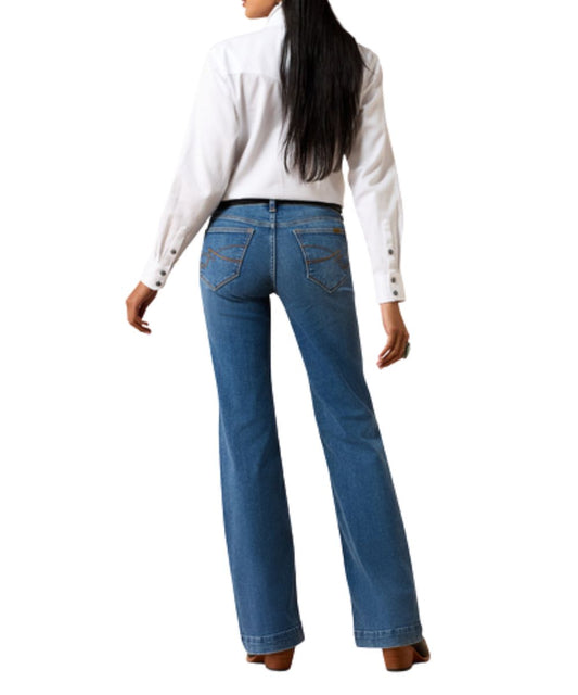 Back view of the women's revel trouser jean featuring the perfect rise and rich dark sky valley wash