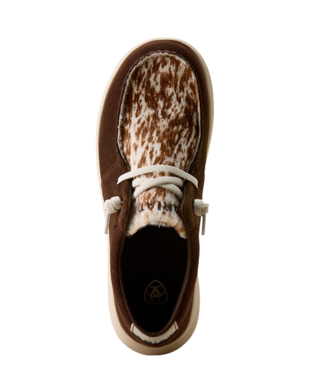 Birdseye view of the round moc toe and speckled cow printed vamp