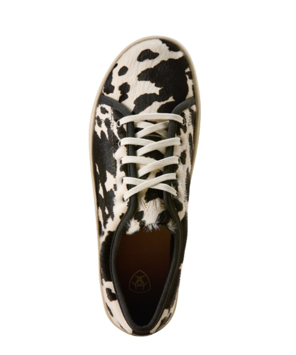 Birdseye view of the round toe