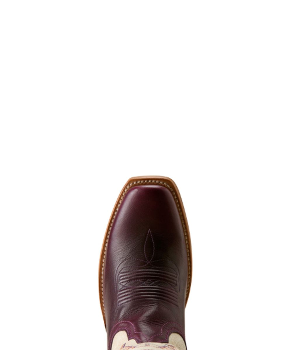Aerial view of the narrow cutter toe/narrow square toe