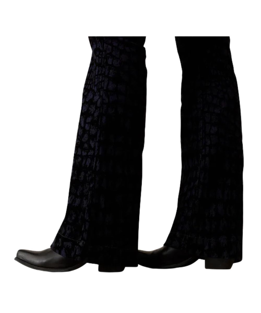 Close-up view of the 21.5" wide leg opening with a trouser hem