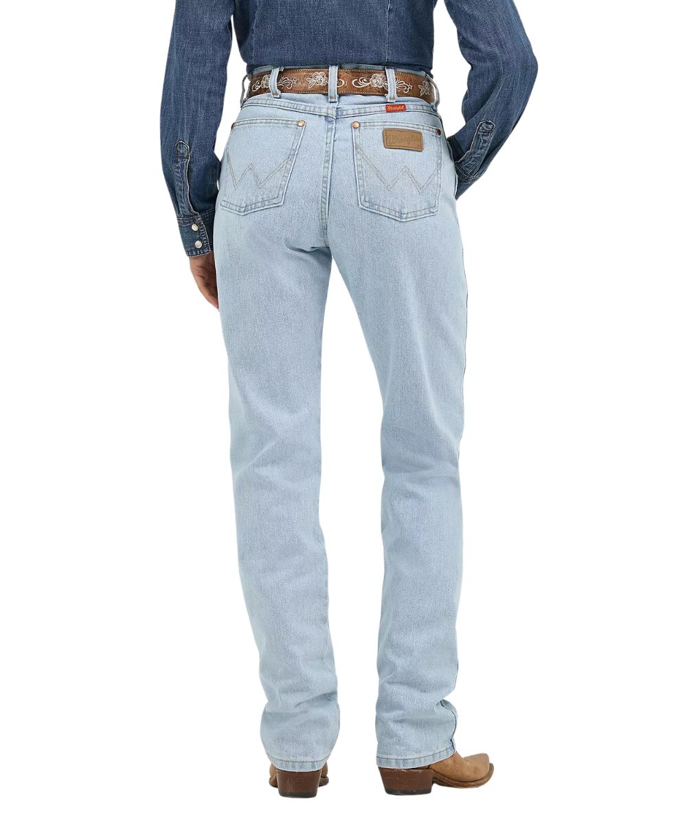 Back view of the women's Wrangler cowboy cut jean featuring a tapered leg