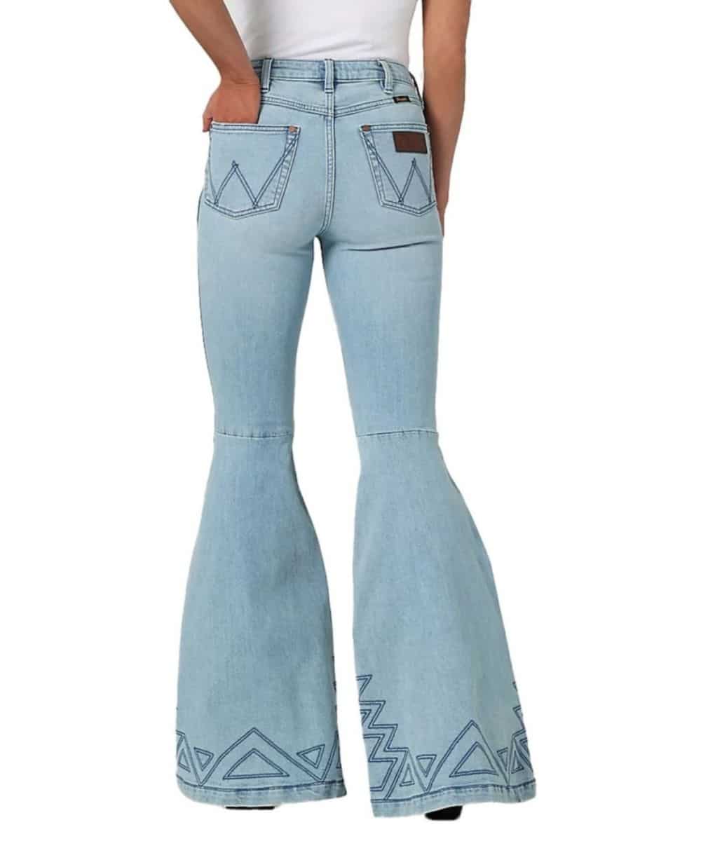 112336741-a ! desc :  ! caption :