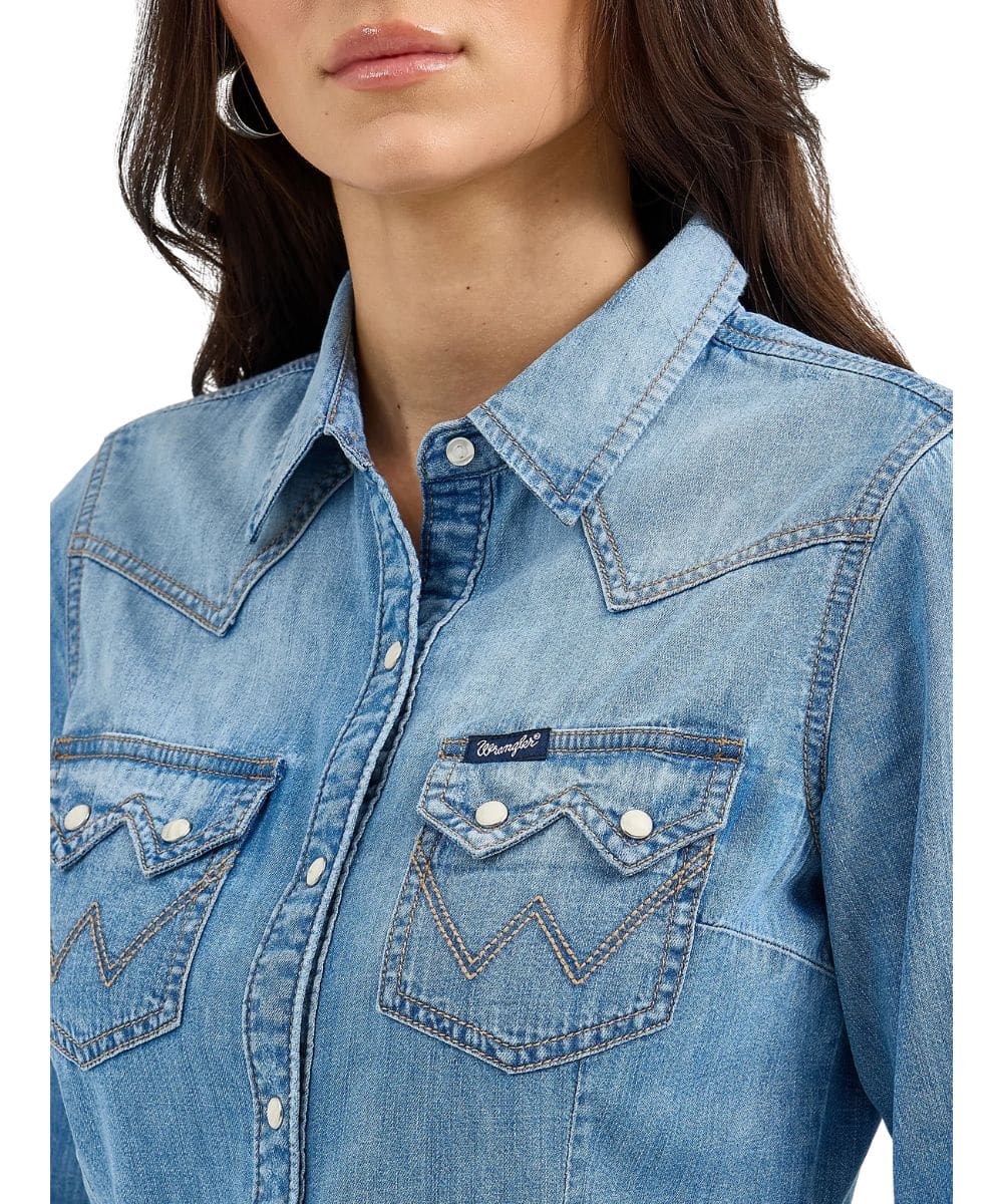 112367313-a ! desc :  ! caption :