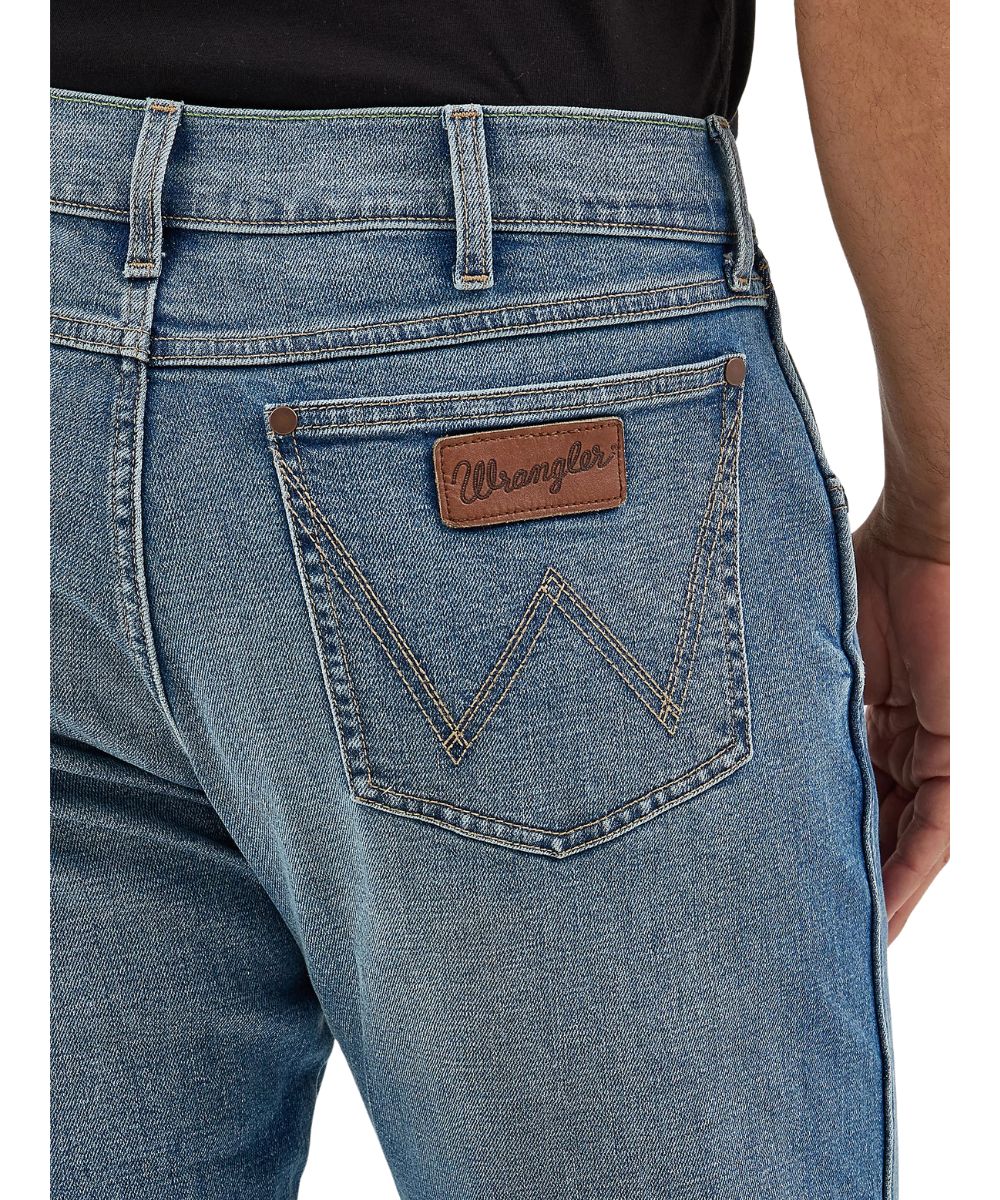 Wrangler Men's Retro Straight Jean