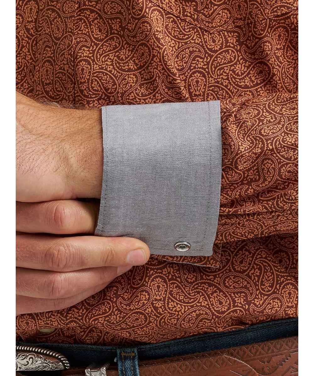 112367925-a ! desc :  ! caption :