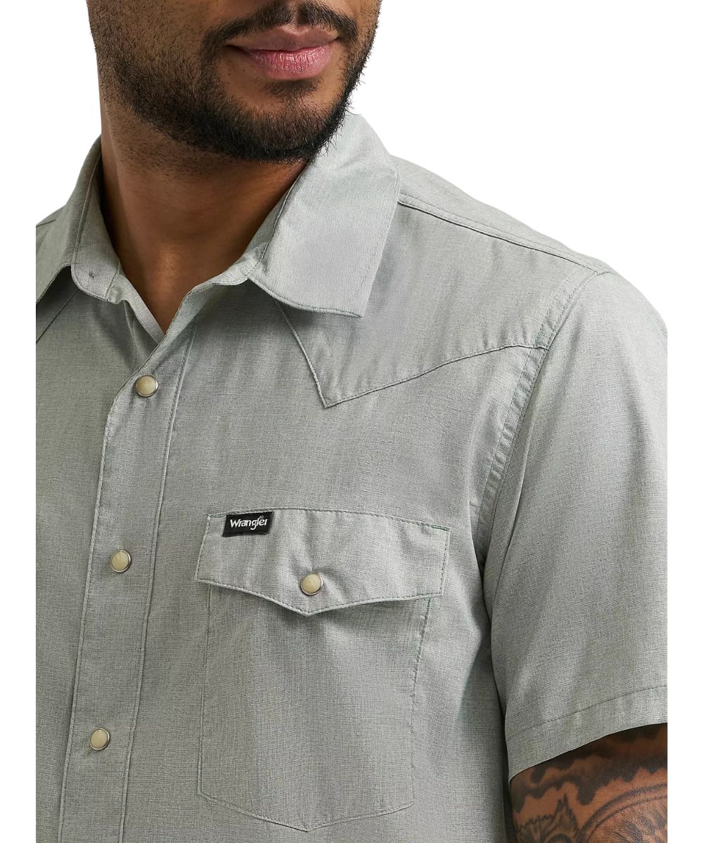 Wrangler Men's ATG Drover Utility Snap Shirt