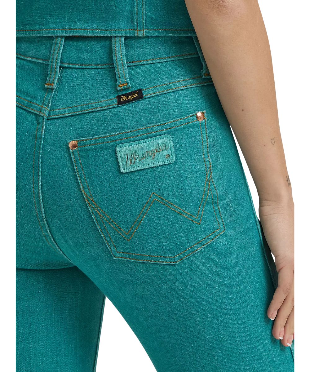 Wrangler Women's Lainey Wilson Boot Hugger Jean