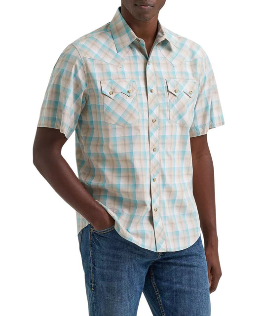 Men's Wrangler modern fit retro short sleeve snap shirt in a tan and turquoise plaid print.