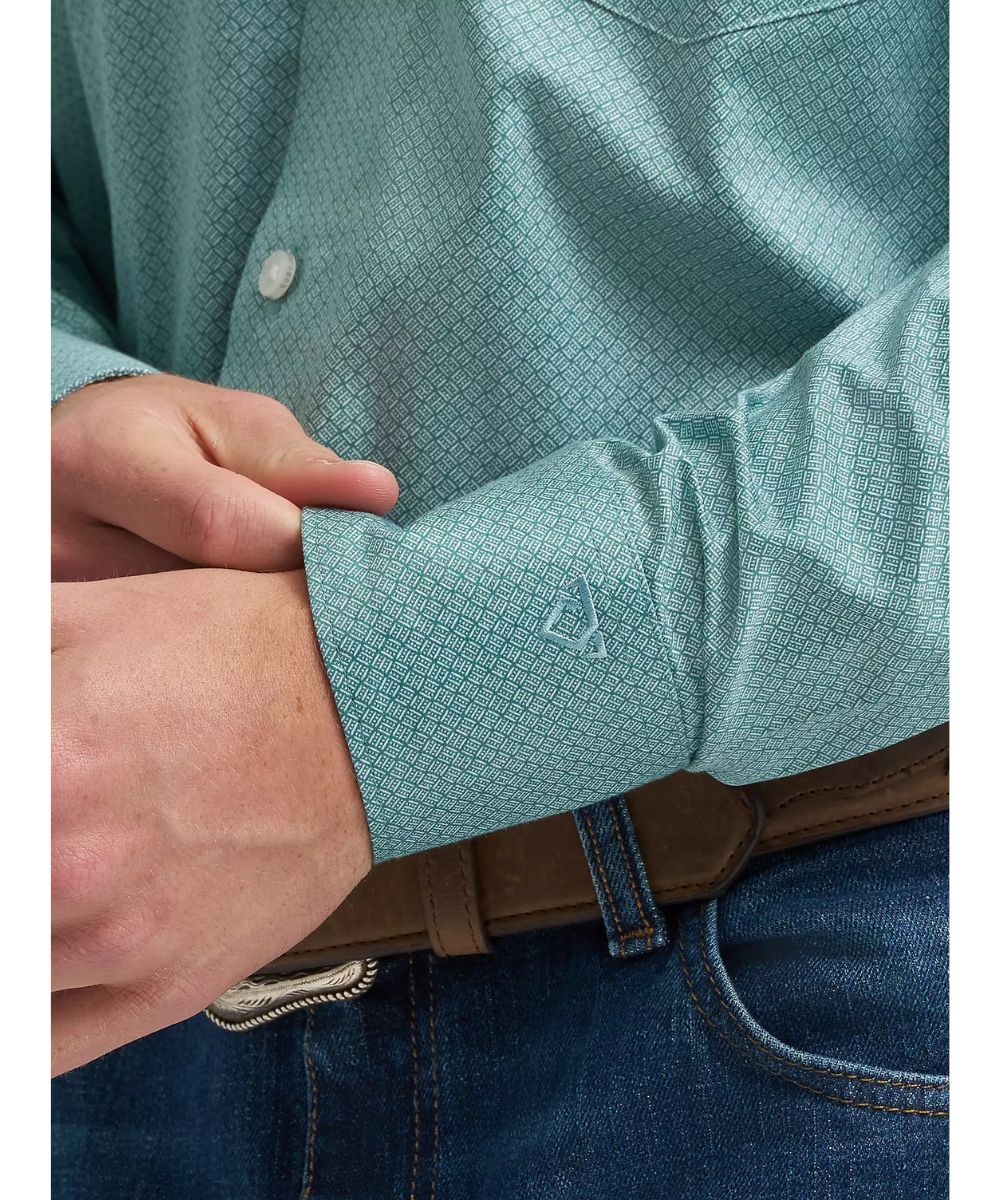 Mitered cuffs with Cody Johnson's signature logo embroidery.