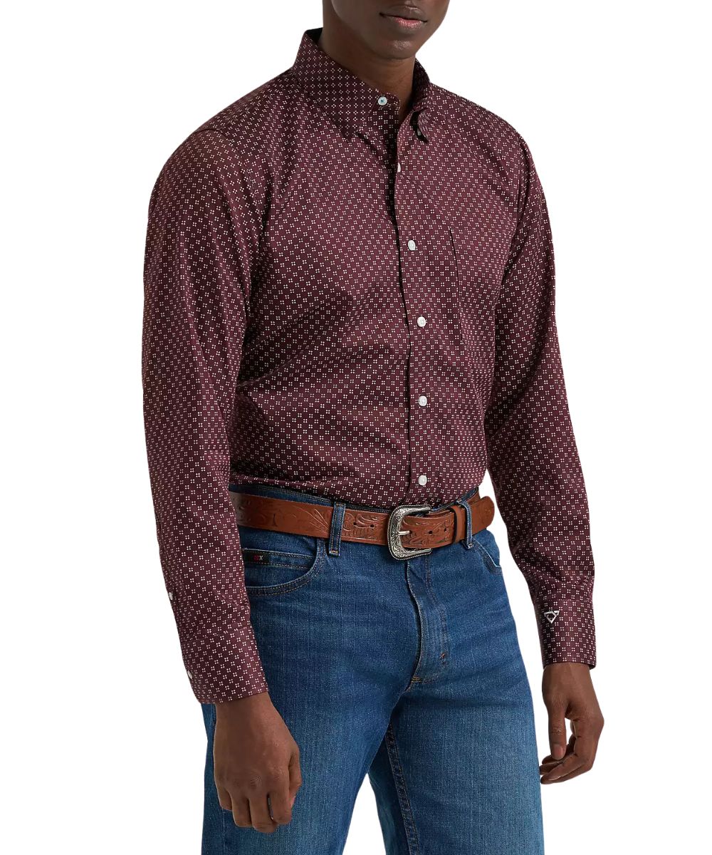 Front view of the men's cody johnson one pocket button down featuring the geometric print on the wine shirt
