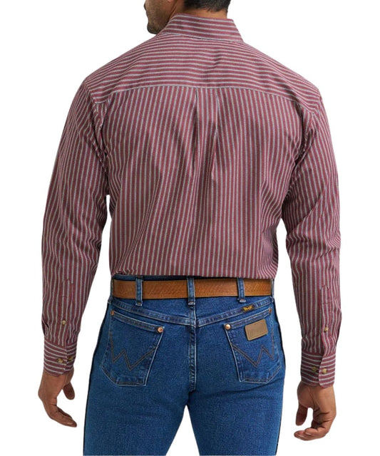 Back view of the men's red long sleeve shirt featuring the straight back yoke with a box pleat