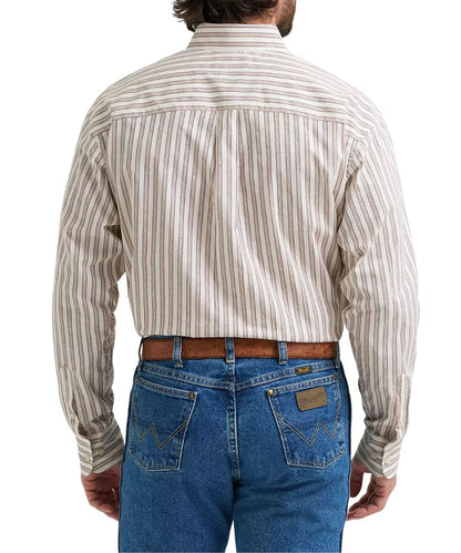Back view of the men's george strait rusted stripe shirt featuring the straight back yoke and box pleat