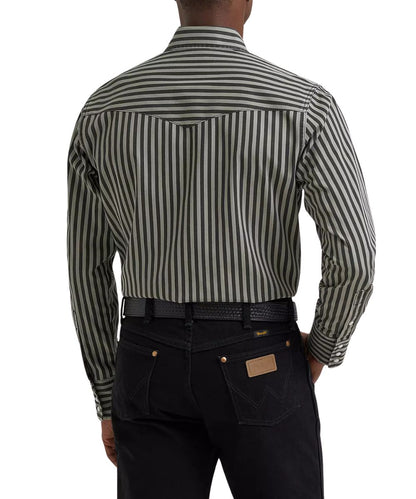 Back view of the men's grey & black brushpopper striped snap shirt featuring a single point western back yoke