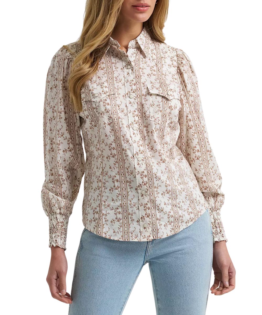 Front view of the women's Wrangler Smocked Sleeve Western Snap Blouse featuring the smocked elastic puff sleeves and floral print