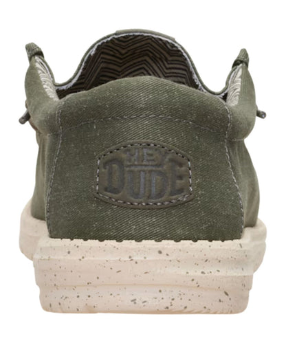 Heel view featuring the logo label