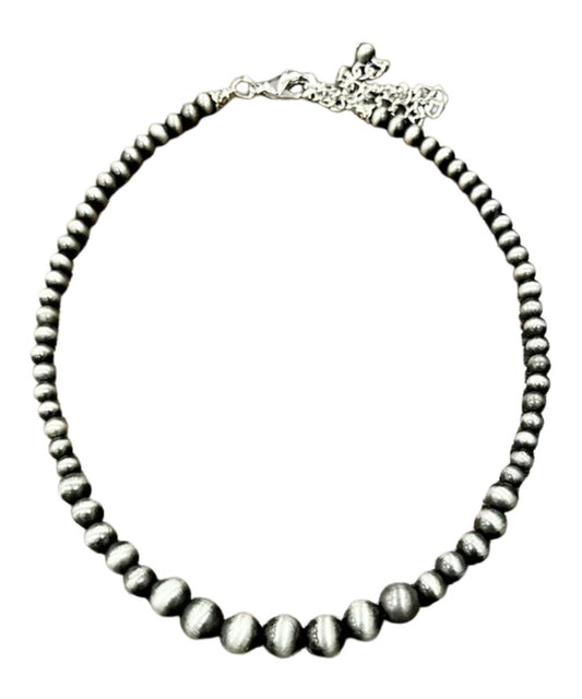 Women's Navajo Beaded Necklace