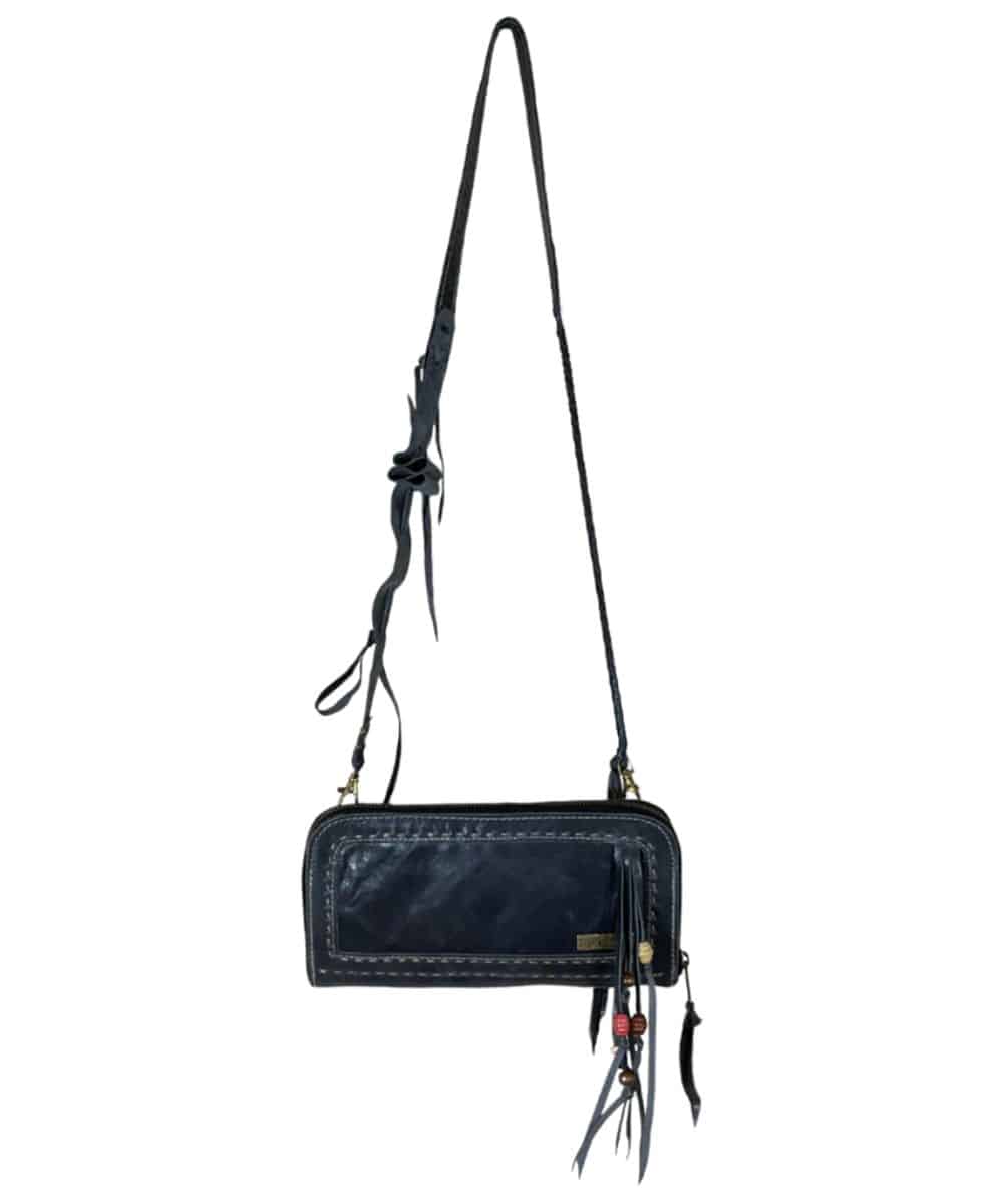 AUSTIN-PENNY-onyx ! desc :  ! caption :