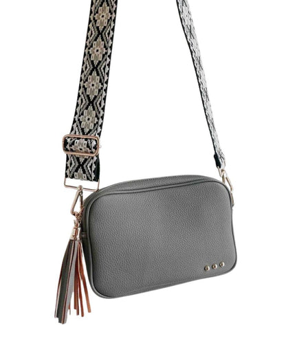 BAG-WL-GRY-CMR-12-2021-b ! desc :  ! caption :