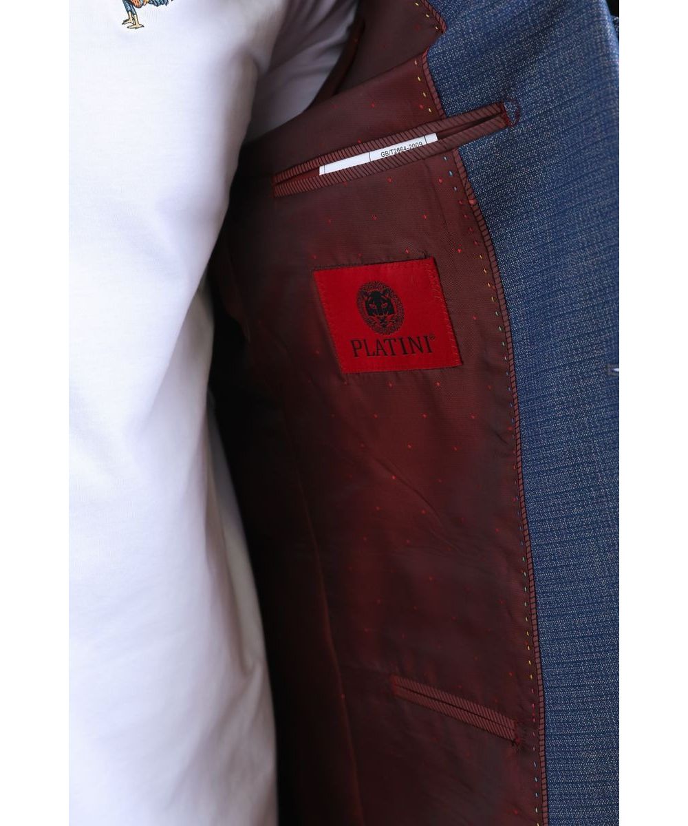 Close-up view of the contrast interior with interior pockets