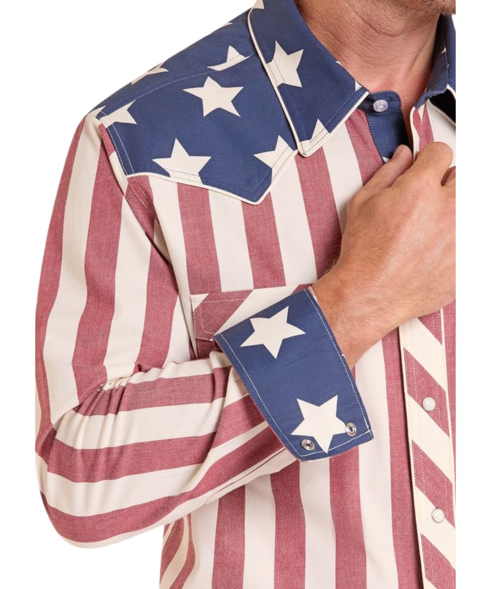 Single Point Snap Flap Chest Pockets And Contrast Interior Trim