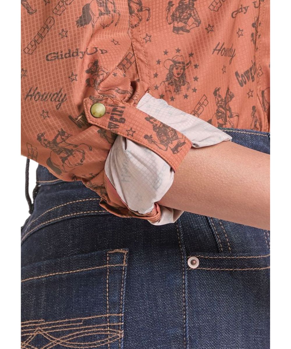 Close-up view of the cuffs featuring the roll tab that makes rolling up your sleeves easy