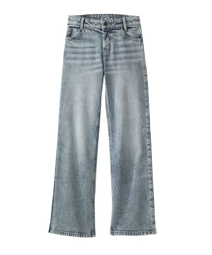Front view of the little girl's light stonewashed wide leg jean