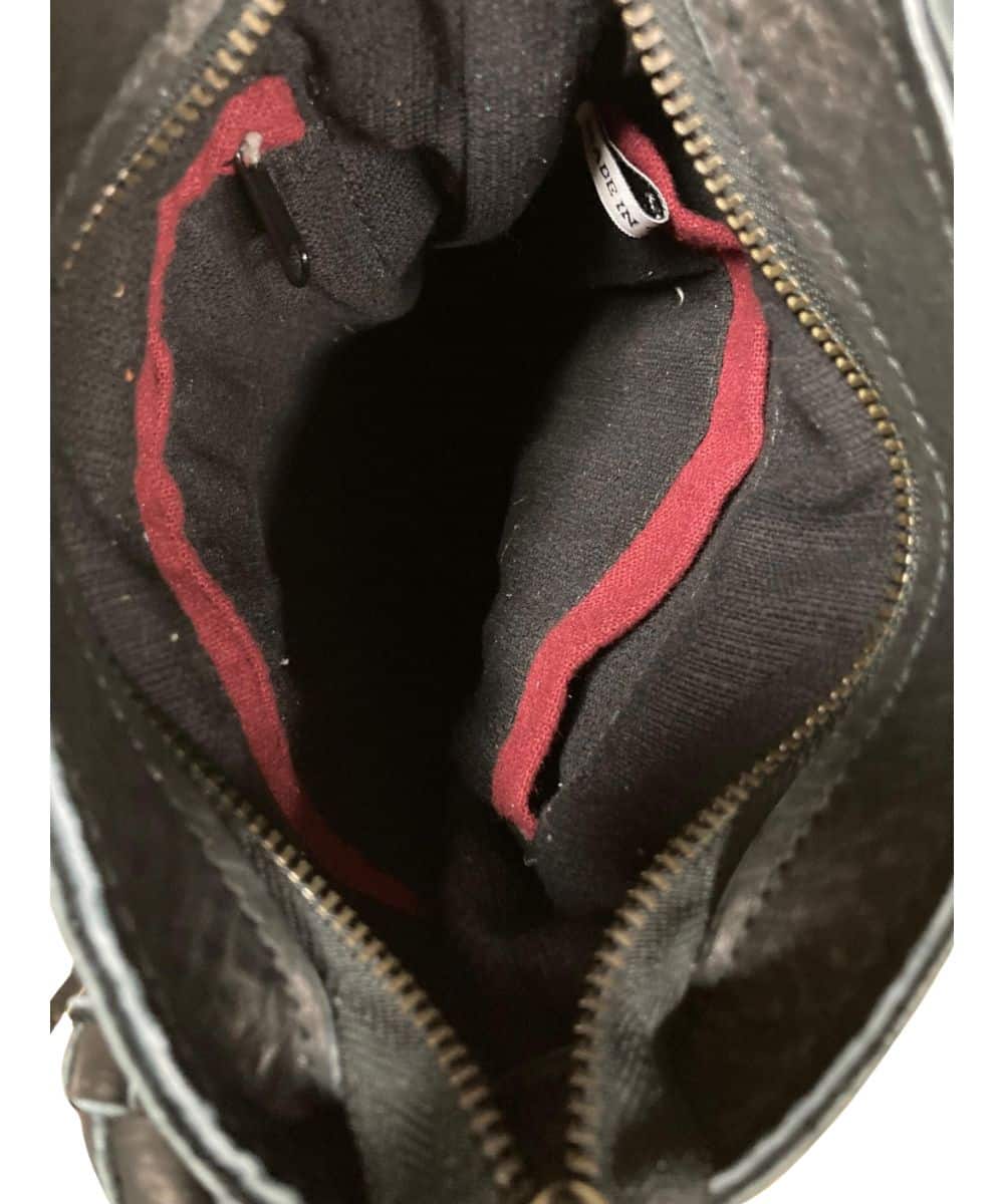 CHEYENNE-CADY-black-a ! desc :  ! caption :