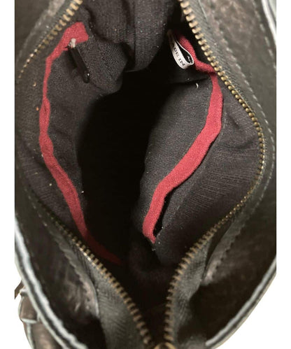 CHEYENNE-CADY-black-a ! desc :  ! caption :