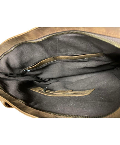 CHEYENNE-JACKSON-a ! desc :  ! caption :