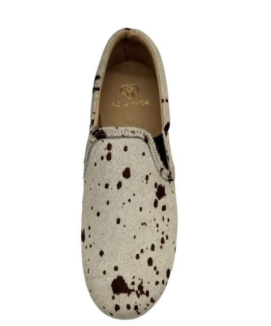 COWHIDEVAN ! desc :  ! caption :