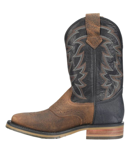 Instep view of Laidlaw Roper boot featuring black bison leather foxing and black piping.